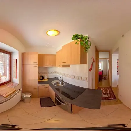 Sabine - Pr' Skminc Bohinjska Bela